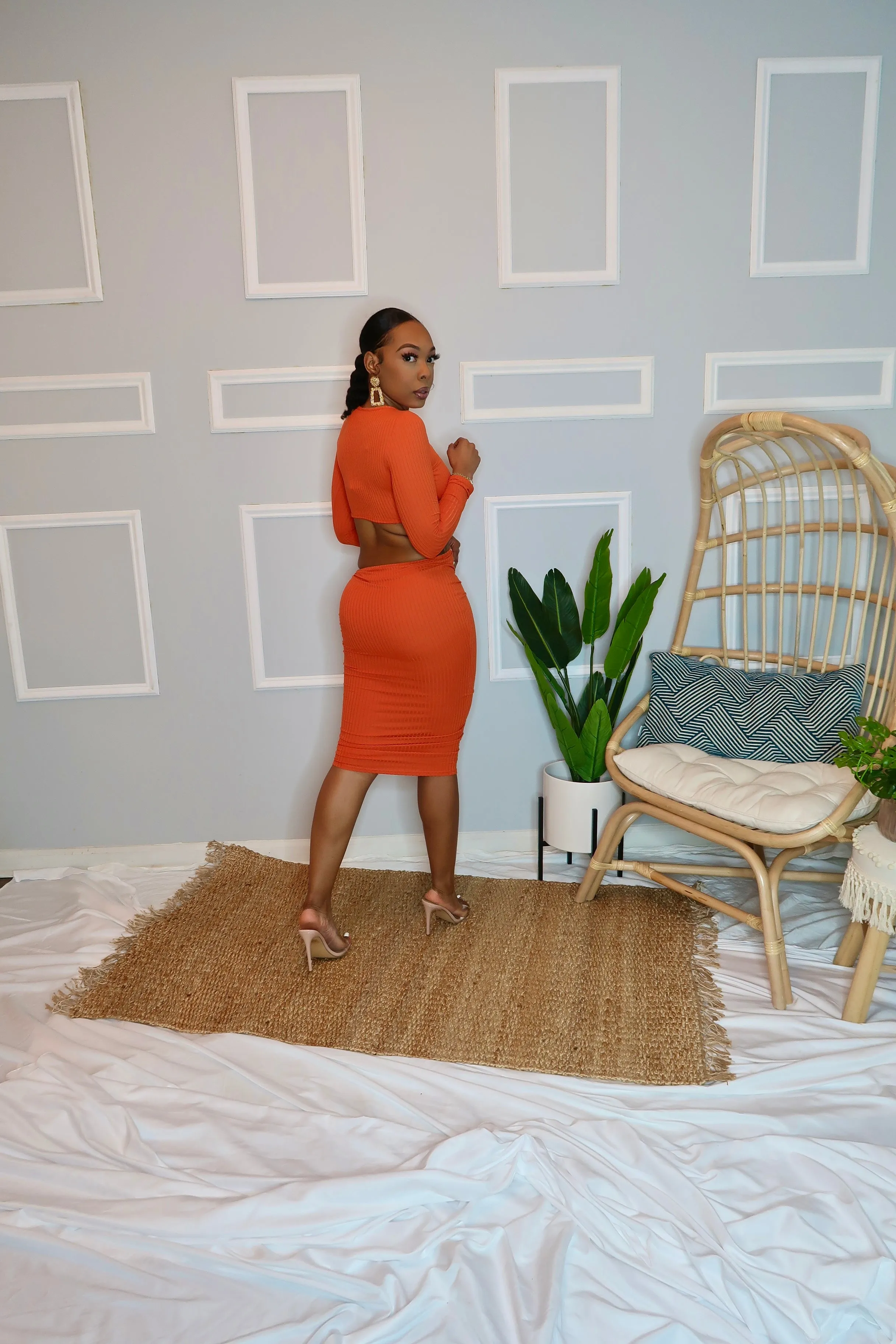 Mindy Long Sleeve Midi-Orange