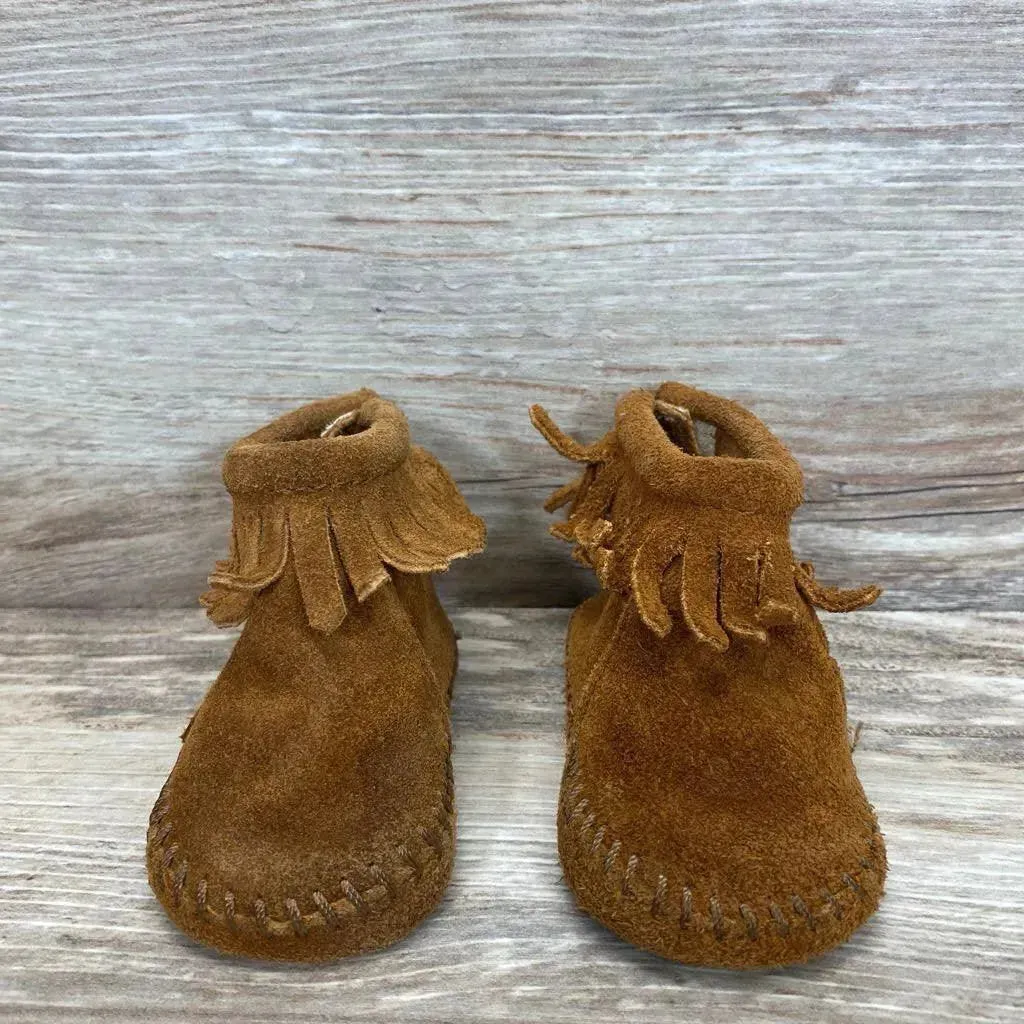 Minnetonka Alex Fringe Moccasins sz 2/3c