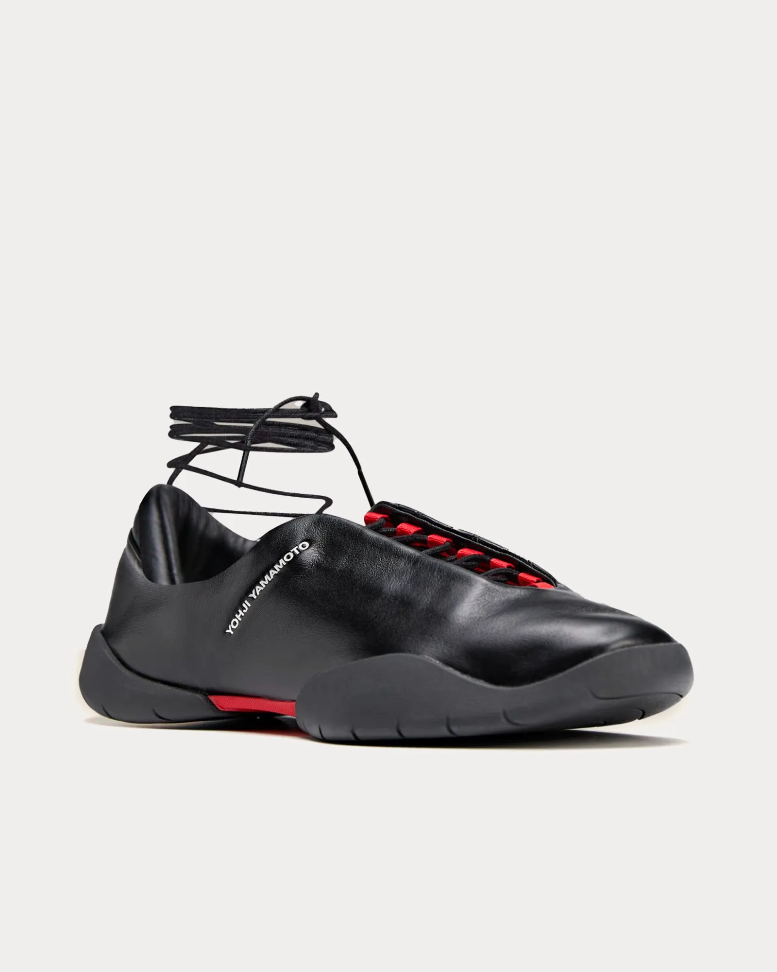 Regu Mary Jane Black / Black / Better Scarlet Low Top Sneakers